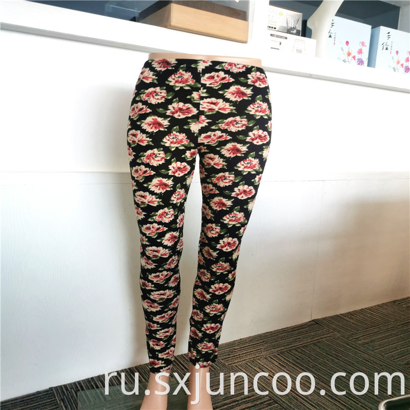 Fashionable Peony Printed Indoor Under Wear Leggings